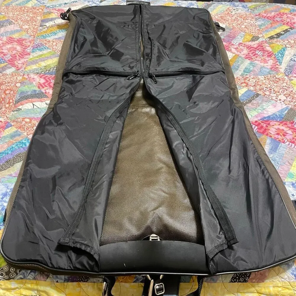 Hartmann Luggage Stratum Garment Bag XL